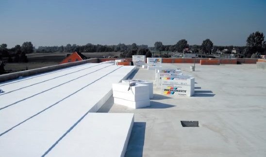 Austrotherm DPS - termoizolacja dachów płaskich wraz ze spadkiem