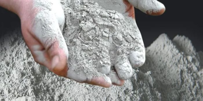 Cementy niskoemisyjne w chemii budowlanej – zaprawy murarskie i tynkarskie