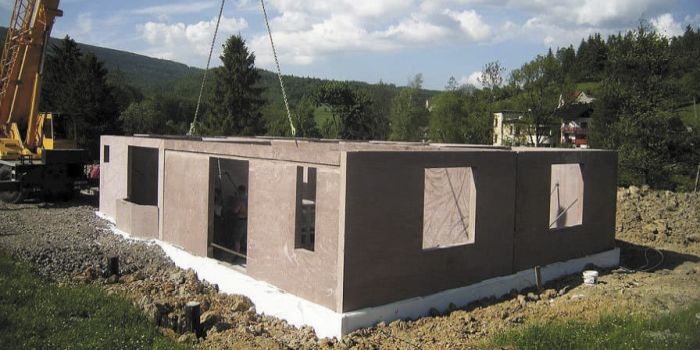 Analiza parametrów cieplnych i wskaźników charakterystyki energetycznej budynku jednorodzinnego