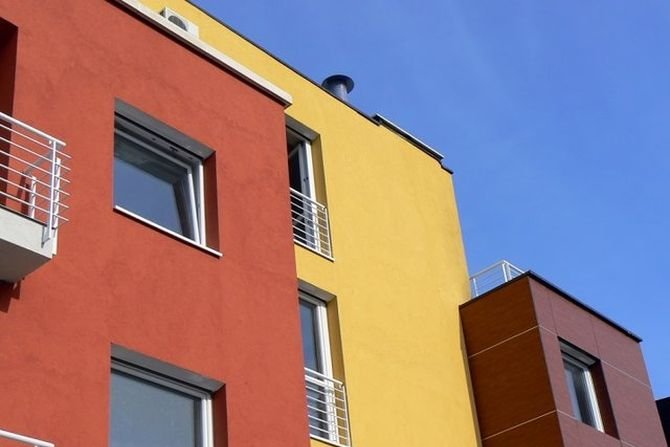 Tynki zewnętrznego mają przede wszystkim chronić elewację budynku przed wpływem czynnik&oacute;w atmosferycznych i zanieczyszczeń oraz przed uszkodzeniami mechanicznymi
Malfarb
