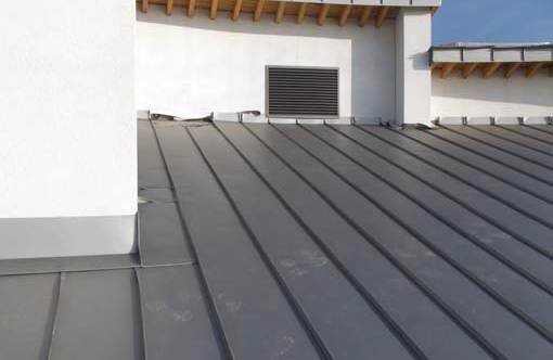 Panele rąbkowe a pokrycia łączone na rąbek | Seam panels and roofing joined with seams
Archiwum autora