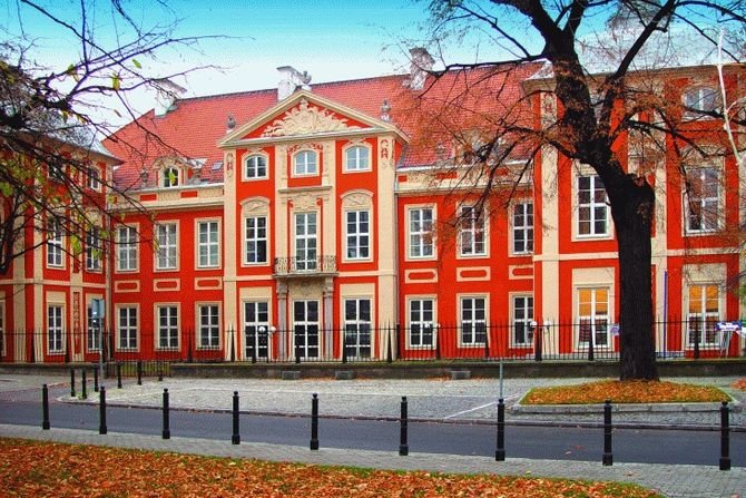 Pałac Czapskich w Warszawie po renowacji
Farby KABE