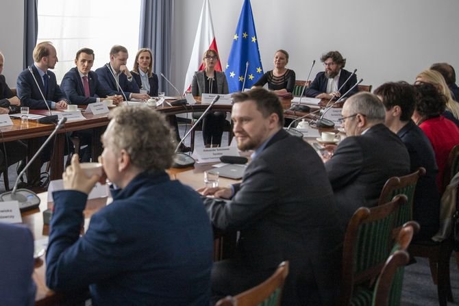 Gminy pomogą w walce ze smogiem - projekt ZONE
MPiT