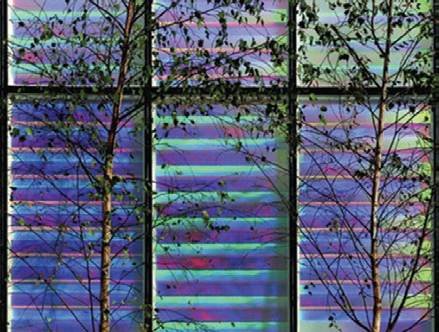 Fot. 20. Przykład wykorzystania koloru w fasadach szklanych – blok mieszkalny w Londynie
