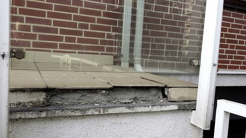 FOT. 1. Skutki lekceważenia zasad wykonywania tarasu