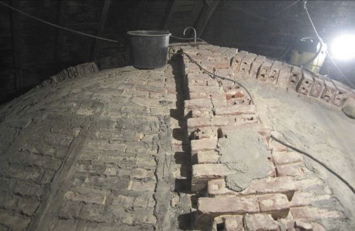 fot-szesc widok-sklepien-kosciola