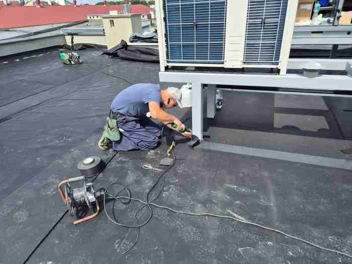 pokrycie dachu szkoly epdm sealeco 3