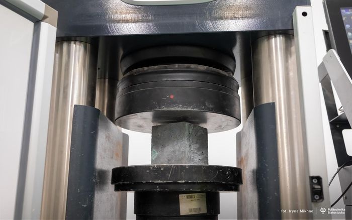 patent sposob wykonania asfaltowej nawierzchni drogowej politechnika bialostocka